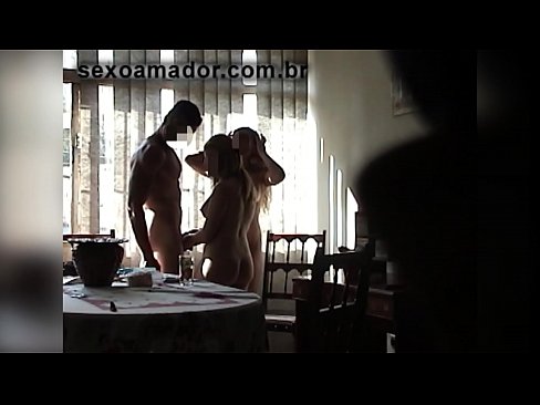 ❤️ Seksvriendinnen nodigen een reusachtige man uit en een triootje met hem Porn video at nl.hentai-ita.ru ﹏