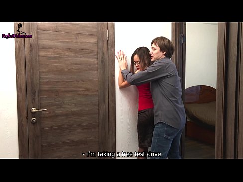 ❤️ Sexy makelaar rukt sensueel haar poesje en neukt terwijl ze haar appartement verkoopt - Krempai Porn video at nl.hentai-ita.ru ﹏